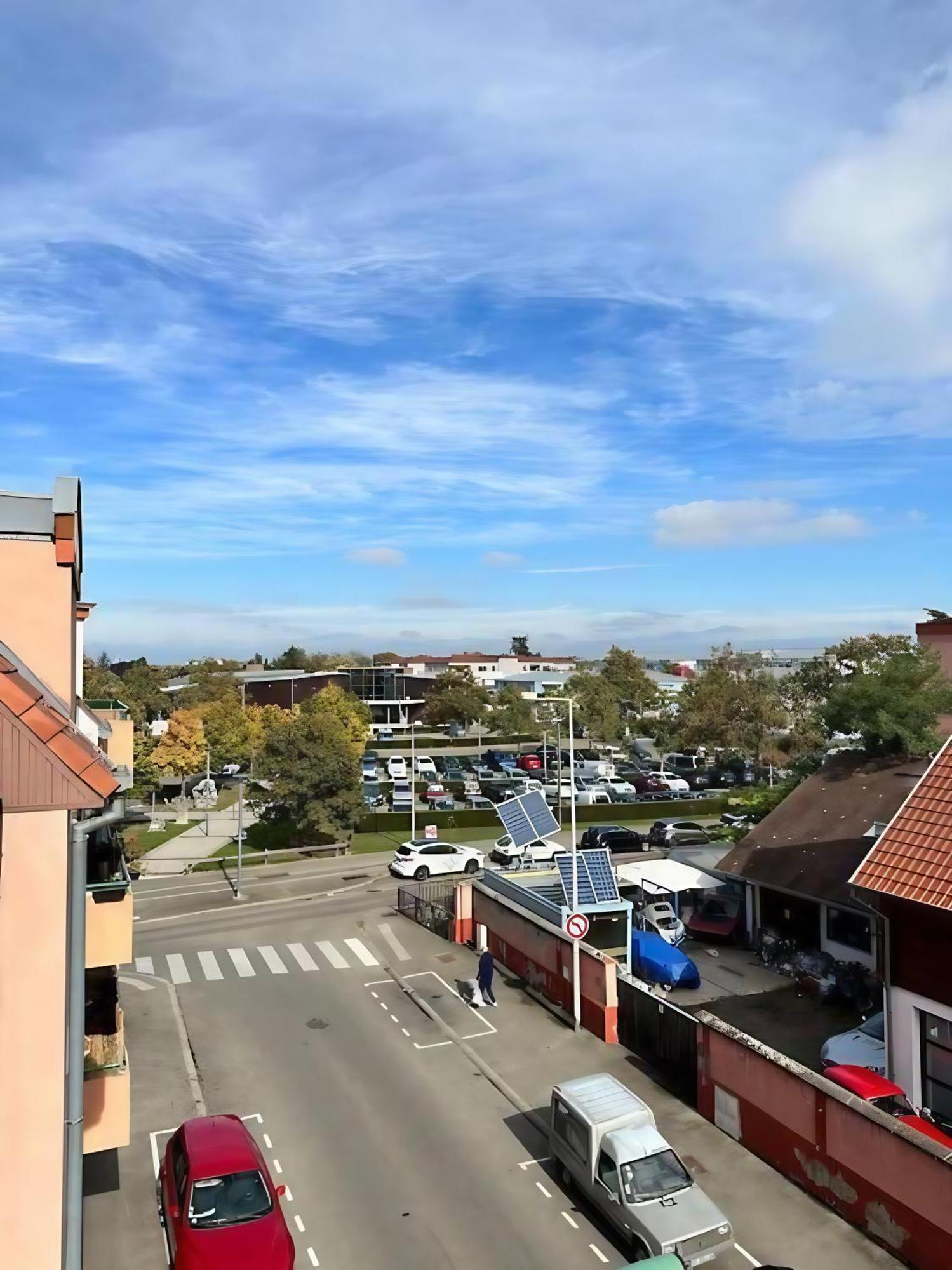 Superbe Duplex Proche Centre Ville Parking Gratuit 科尔马 外观 照片