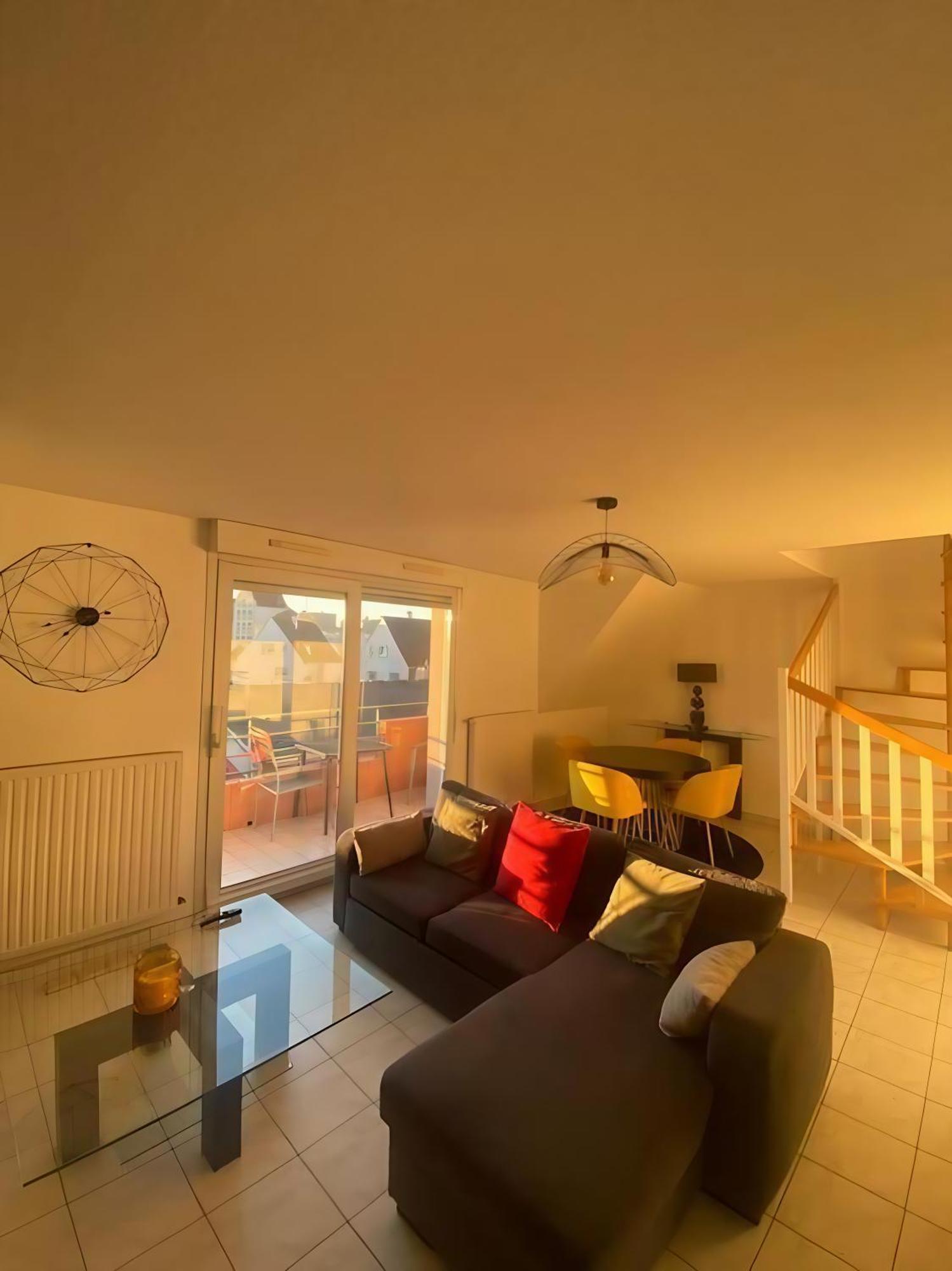 Superbe Duplex Proche Centre Ville Parking Gratuit 科尔马 外观 照片